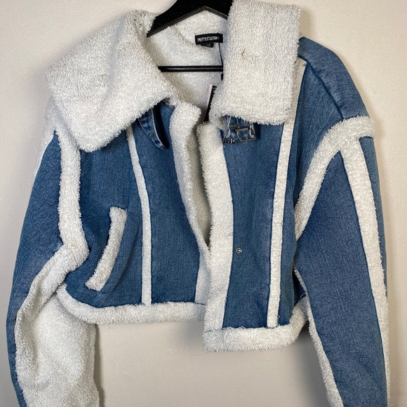 [NEW] Prettylittlething Mid Blue Wash  Crop Denim Jacket - Picture 1 of 5